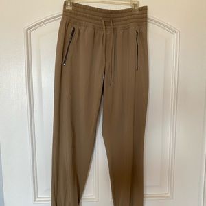 Tan Athleta size 2 Camden Joggers. Like new!